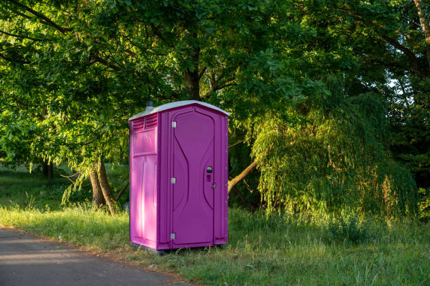 Best Luxury portable toilet rental  in Lifornia City, CA